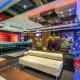 L02 Bangla Suites, Strand Patong (Foto 6)