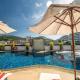 L02 Bangla Suites, Strand Patong (Foto 8)