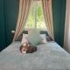 Cozy 2 bedroom Unit, Free gym use, Kitchenette, El Nido (foto 8)