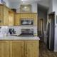 Intimate Chic Cabin Suitable for Four with Private Deck in Texas, Emory (фото 10)