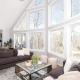 Waterfront Retreat with Spectacular Interior, Jacuzzi and Game Room in NC, East Monbo (fotografie 4)