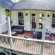 Waterfront Retreat with Spectacular Interior, Jacuzzi and Game Room in NC, East Monbo (fotografie 5)