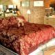 Riverfront Cabin Rental with a Private Hot Tub in Saugatuck, Michigan, Douglas (zdjęcie 4)