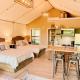 Alluring Tented Cabin on Geronimo Creek - Perfect Glamping Vacation Destination in Seguin, Texas, Lauback (zdjęcie 8)