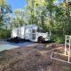 Rustic Converted School Bus with Outdoor Shower Near ORV Trails in Manistee National Forest, Michigan, Bitely - Foto 10