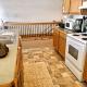 Rustic Cabin Rental with Waterfront Views on Lake Sylvia near St. Cloud, Minnesota, South Haven (zdjęcie 3)