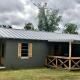 Creekside Cabin in Llano Ideal for a Weekend Getaway in Texas Hill Country, Llano