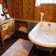 Rustic Cabin Rental with a Fireplace near Kingsport in Rogersville, Tennessee, Rogersville (zdjęcie 10)