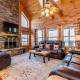 Incredible Cabin with Pool Table and Hot-Tub in Cleveland, Georgia, Stovall Mill (zdjęcie 2)