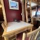 Charming Log Cabin with Mountain Views near Trails in Pony, Montana, Pony (foto 6)