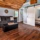 Serene Loft Cabin with Outdoor Grill and Fire Pit in Creal Springs, Illinois, Sunset Harbor (fotografie 9)