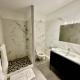 Large central 2 bedroom, ideal for family or pro stay, Marigot (foto 4)