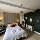 The Master Suite, Cotswolds Coaching Inn Naunton - Photo 3