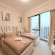 Skyline Escape 2BR with Balcony Pool & Gym, Dubaï - Photo 9