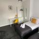 Weldon House - Sleeps 6 - Pet friendly - Parking High Heaton - Photo 2