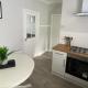Weldon House - Sleeps 6 - Pet friendly - Parking High Heaton - Photo 3