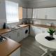Weldon House - Sleeps 6 - Pet friendly - Parking High Heaton - Photo 4