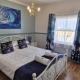 LilyRose Hotel Whitby - Photo 4