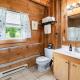 Romantic Cabin Getaway - King Bed - Fast Wi-Fi - Pet-Friendly, Meadows of Dan (zdjęcie 10)