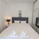 Coastal Elegance 1-Bedroom Hideaway by the Beach, Athen - Foto 8