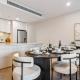 Luxe 3BR CBD Apartment with River Views and Resort Style Amenities, Melbourne (zdjęcie 6)
