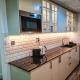 La Buena Vida Holiday Homes - Modern, Luxe & Spacious 4-Bed, Full Kitchen, near to Beach, Tram & Marina, Dubaï - Photo 3