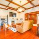 Stylish Classic Retreat in Prime Epsom Location, Окленд - Фото 2