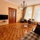 Stylish Stay Overlooking Fountain Square Baku - Photo 2