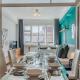 Downtown 2BD riverside apartment near dancing house, Praha - Fotografie 1