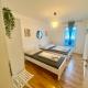 2 Bedroom Apartment with Free Parking, Vienne - Photo 3