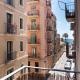 Charming Seaside Apartment in Barceloneta, Renovated with Stunning Sea Views - Photo 3