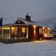 Cabin with pool, close to lake & perfect for autumn vacation