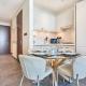 STAY BY LATINEM Luxury 1BR Holiday Home CB 3506 Near Burj Khalifa, Dubái - Foto 8
