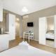 Modern Home Milano with Wi-Fi & AC 15 min to Duomo, Milán - Foto 5