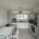 Modern 1 Bed Flat Moments from Chiswick High Road, Лондон - Фото 2