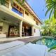 Villa Hibou - New Tropical Luxury 2BR near Canggu