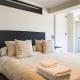Chic 2BR Retreat in Vitacura Perfect for 3 Steps from Everything Santiago - Fotografie 4