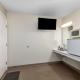 Ground Level Lakeview Room with 1 Double bed suite, Lake City (fotografie 3)