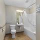 Ground Level Lakeview Room with 1 Double bed suite, Lake City (fotografie 4)