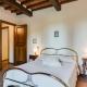 Farmhouse in Tuscany with Pool & Vineyard View, Lucardo (photo 6)