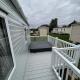 Luxury mini lodge with hot tub and decking at Tattershall Lakes, Tattershall (fotografie 3)
