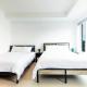 Luxury 2 Queen Beds Suite with Private Bathroom near Downsview Park Subway easy access Downtown - 4th floor walk up and shared kitchen, Toronto