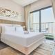 STAY BY LATINEM Luxury 1BR Holiday Home CB 3107 Near Burj Khalifa, Dubái - Foto 8