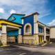 Days Inn by Wyndham Houston East - Foto 1