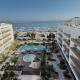 Luxurious Apartment with Sea View, Pools, Fitness, Olhão