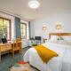 Ruhiges Zimmer mit Gartenblick & Schreibtisch