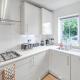 Family & Contractor Friendly 3 bed house Sleeps 8 in Maidenhead, Maidenhead (foto 6)