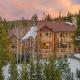 Alpenglow Peaks Lodge
