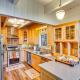 1 Mi to Lake Arrowhead Village! Cabin w/ Game Room, Lake Arrowhead (foto 8)