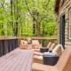 Half Moon by AvantStay 4BR Cabin w Large Deck Yard w Patio Outdoor Dining, Great Barrington - Fotografie 3